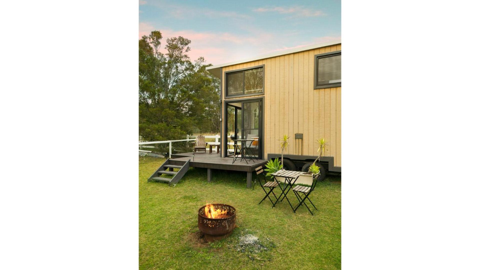 Yellow Rock Views By Tiny Away Broke Exterior foto
