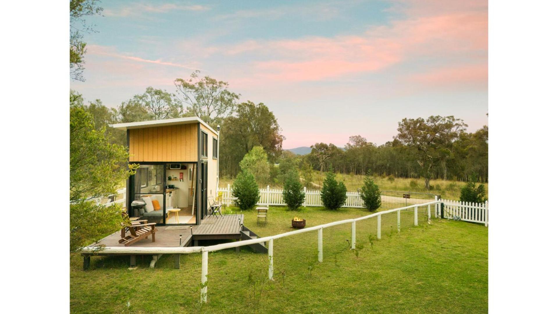 Yellow Rock Views By Tiny Away Broke Exterior foto